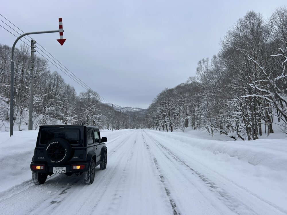 幌加内へ向かう途中の山道(雪道)