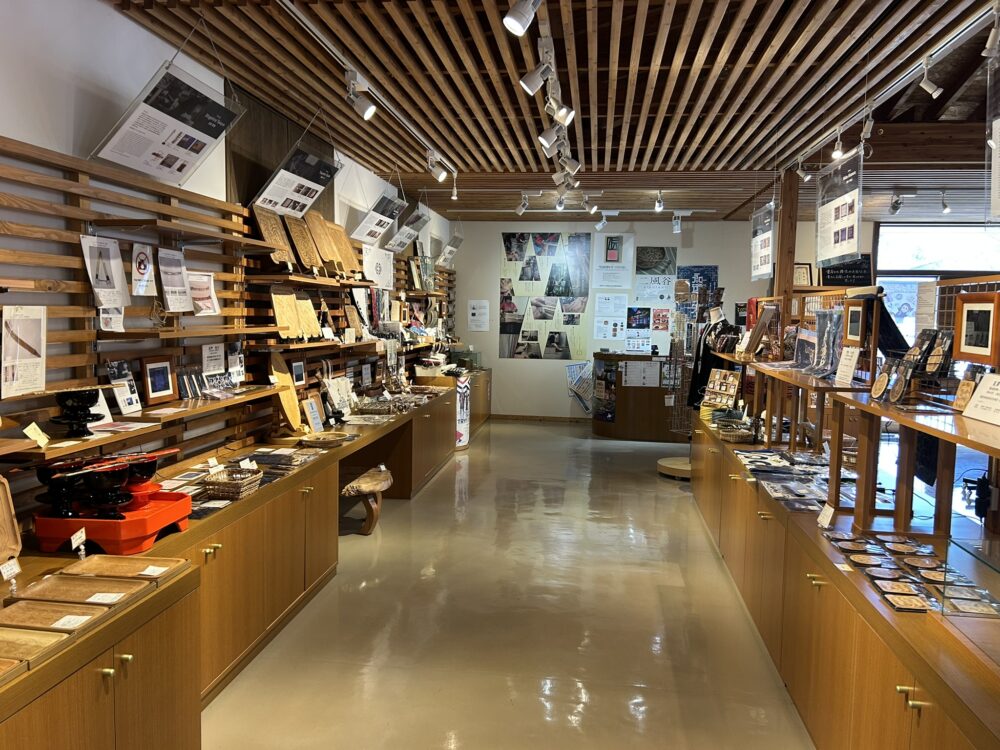 二風谷工芸館の内部の様子