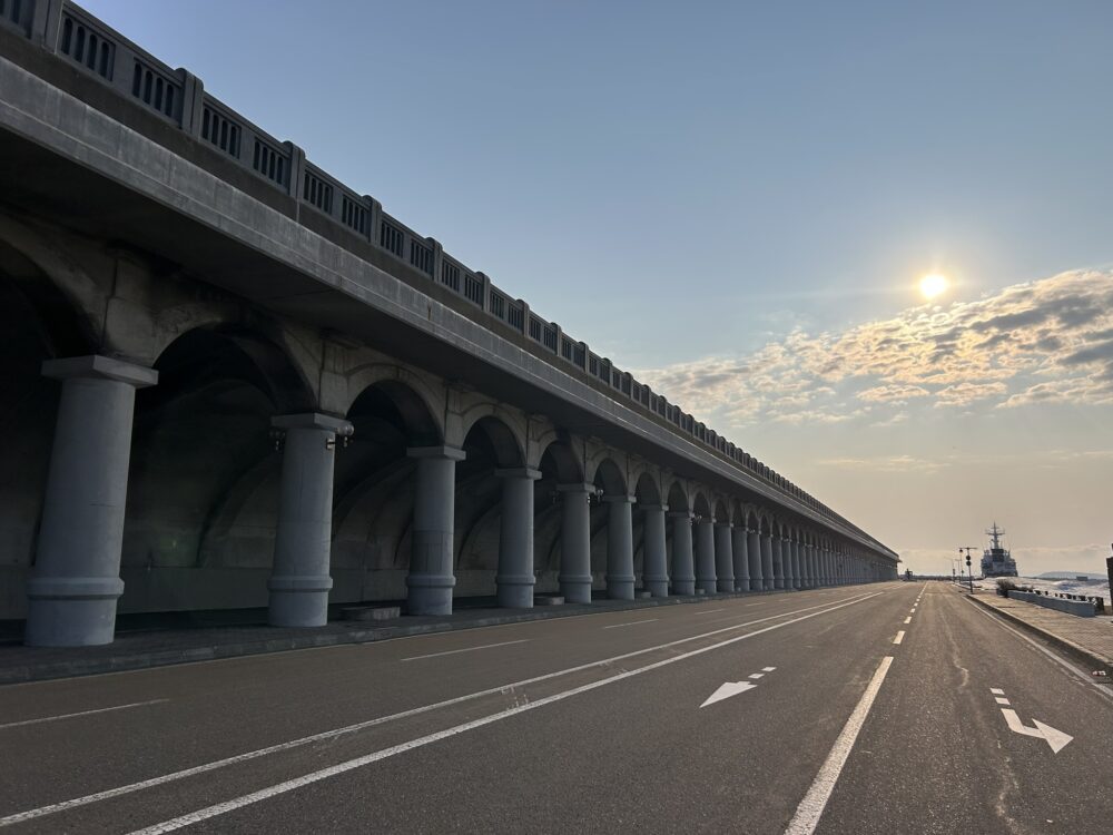 稚内北防波堤ドームの全景