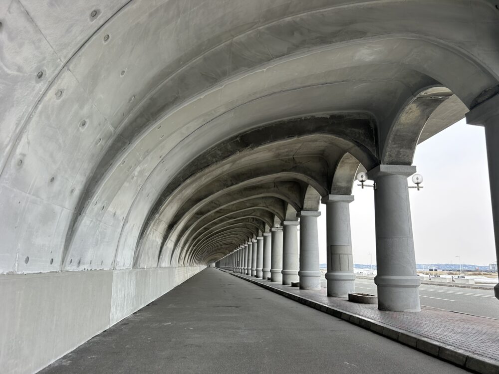 内部の遊歩道からの画像