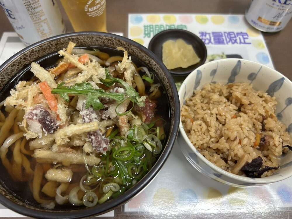 たこかき揚げそばとたこめしの画像
