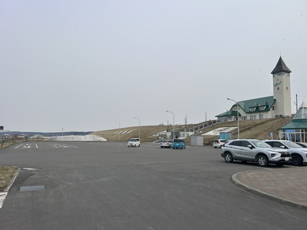 駐車場の風景画像