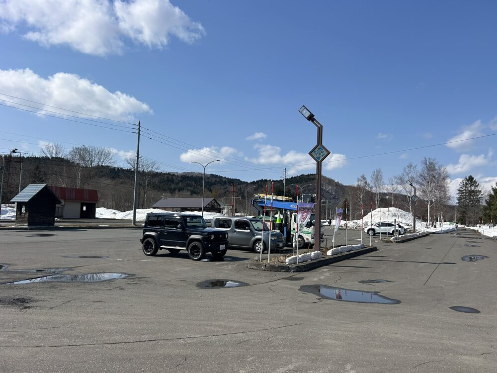 駐車場の風景画像