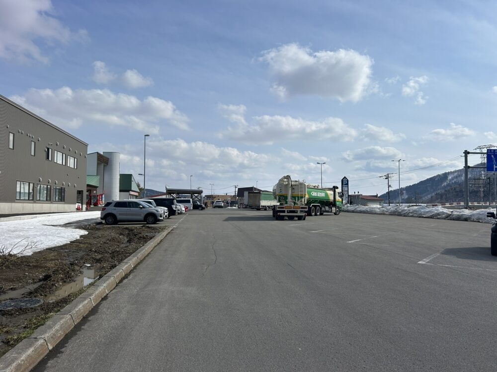 駐車場の風景